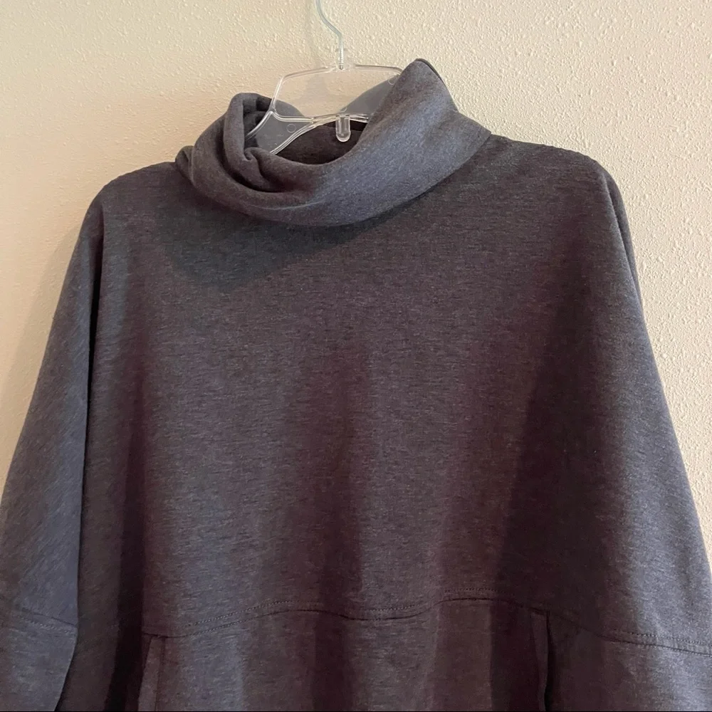 The North Face Grey Turtleneck Sweatshirt - Picture 2 of 10